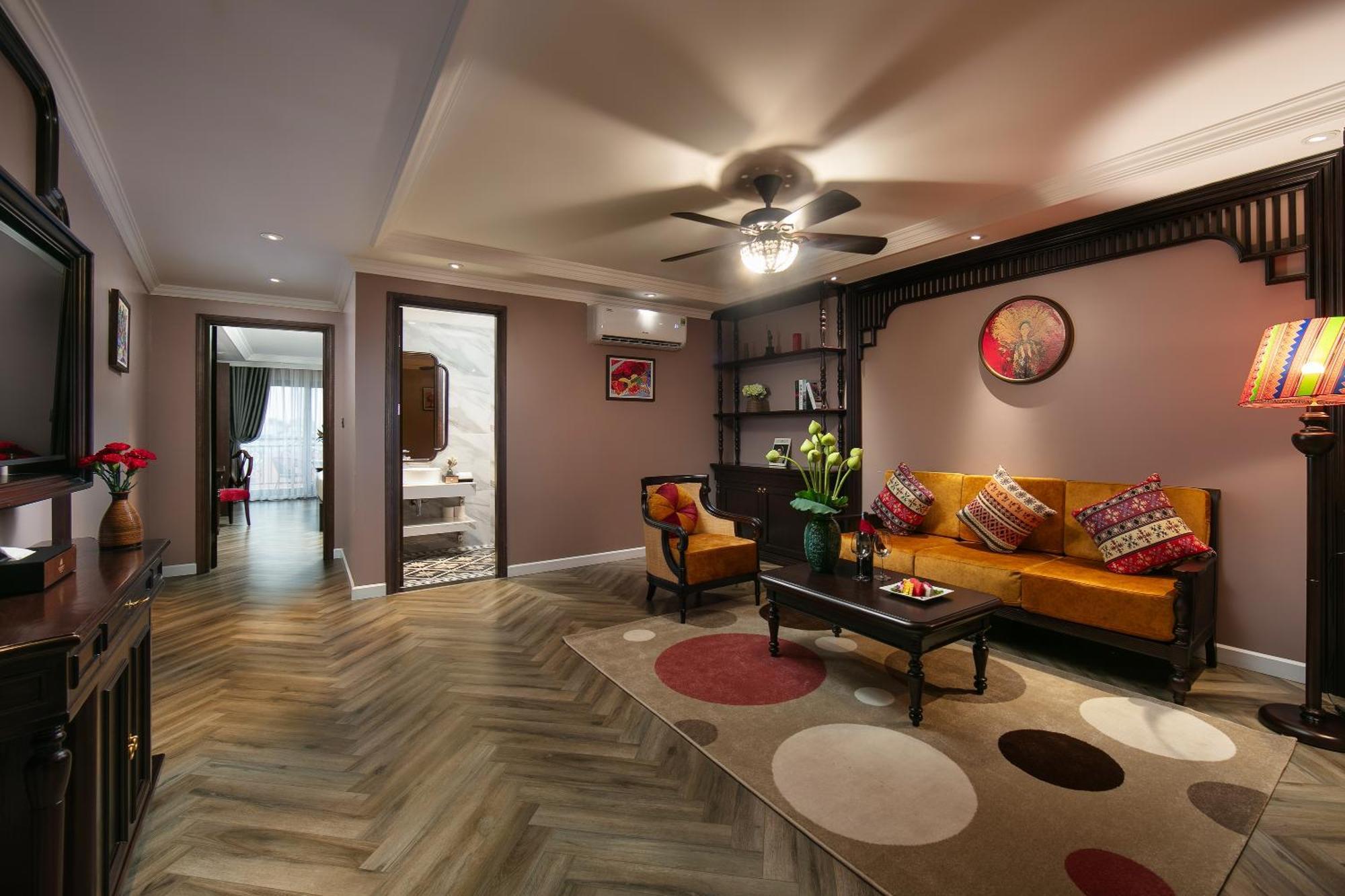 Acoustic Premium Hotel & Spa Hanoi Exterior photo